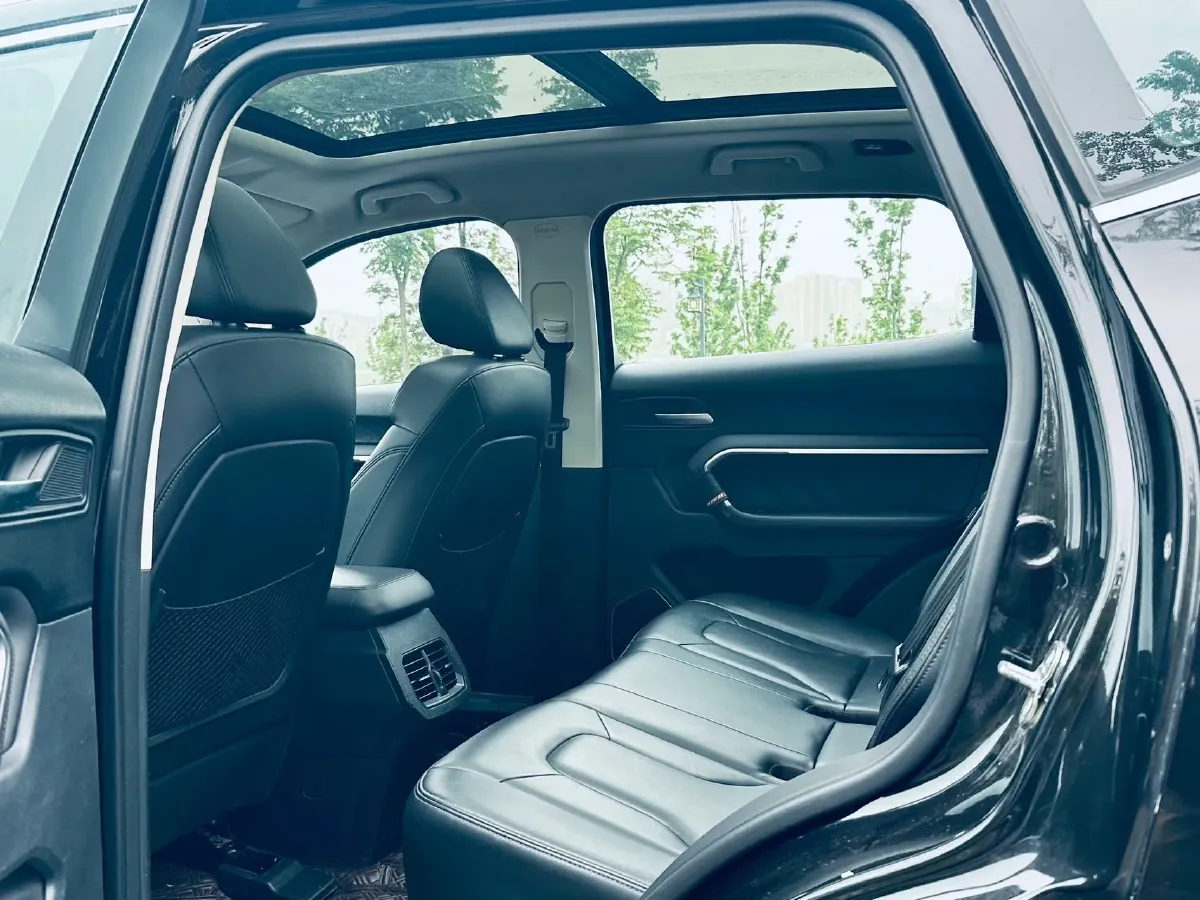 2017 Haval H6 1.5T 169HP L4 7DCT,autocango,china used car exporter,china ev exporter,chinese used car exporter,chinese used ev exporter