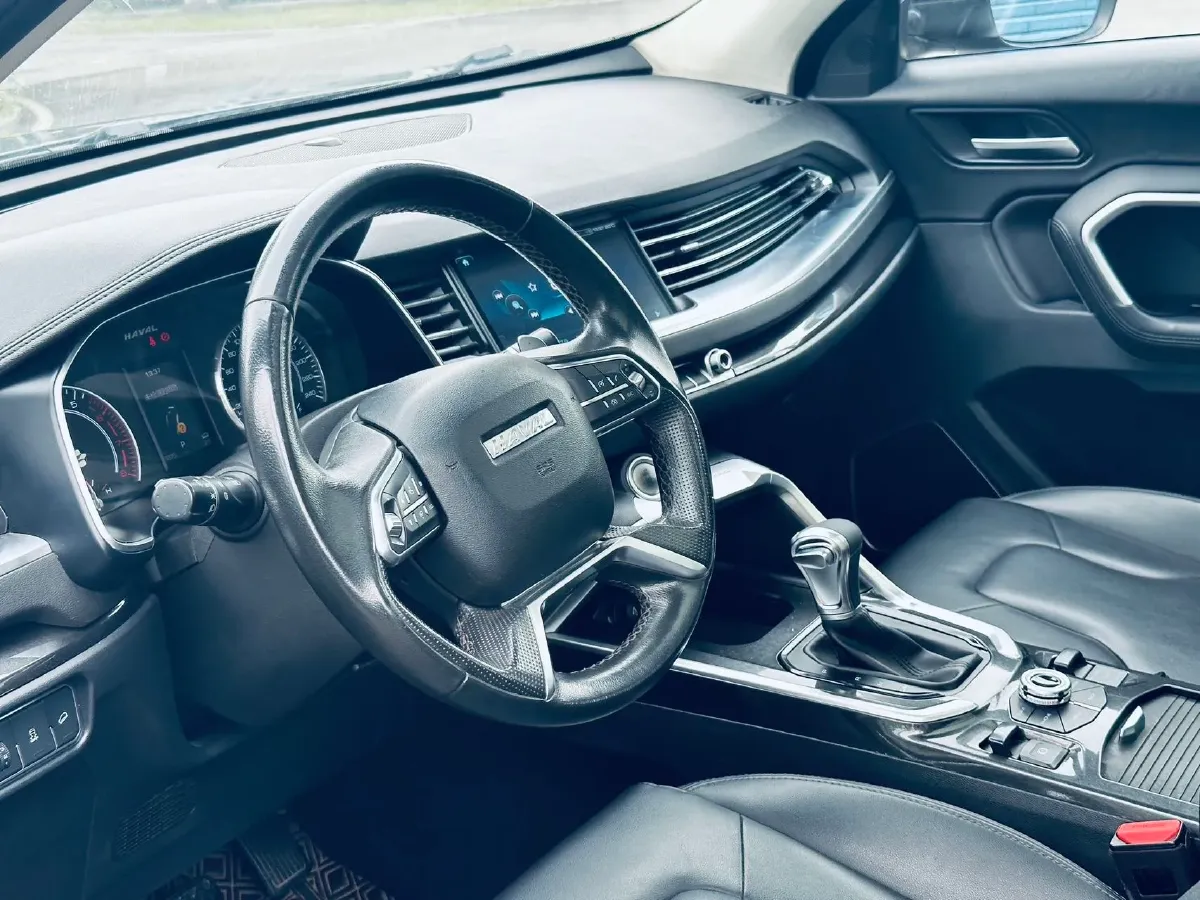 2017 Haval H6 1.5T 169HP L4 7DCT,autocango,china used car exporter,china ev exporter,chinese used car exporter,chinese used ev exporter