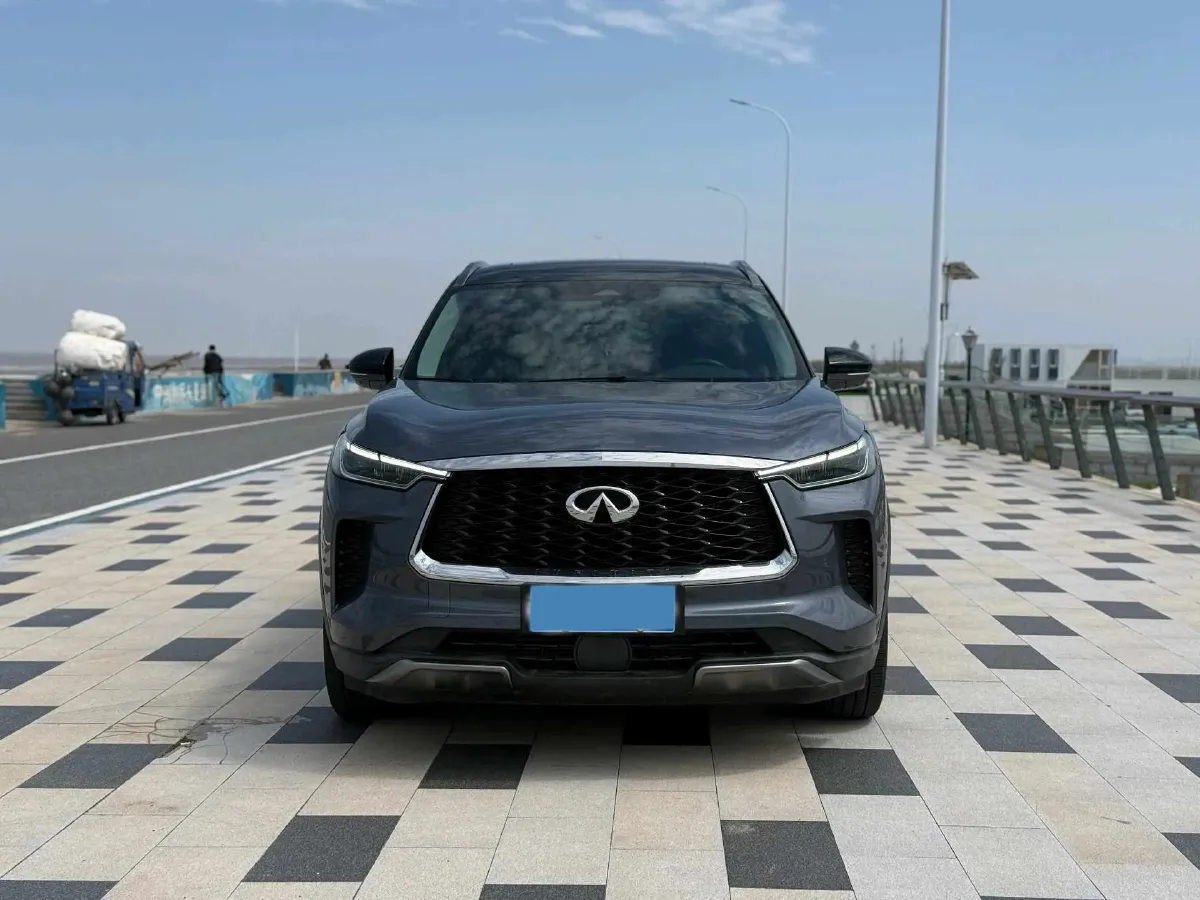 2022 Infiniti QX60 2.0T 252HP L4 9AT,autocango,china used car exporter,china ev exporter,chinese used car exporter,chinese used ev exporter