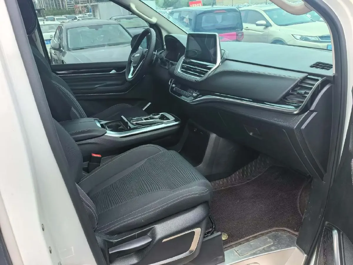 2021 MAXUS G20 2.0T 224HP L4 8AT,autocango,china used car exporter,china ev exporter,chinese used car exporter,chinese used ev exporter