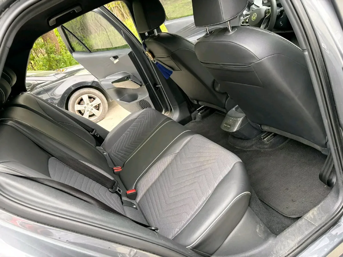 2023 Volkswagen ID.3 BEV 52.8KWH,autocango,china used car exporter,china ev exporter,chinese used car exporter,chinese used ev exporter