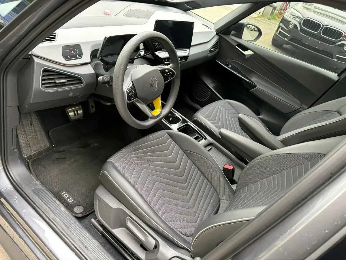 2023 Volkswagen ID.3 BEV 52.8KWH,autocango,china used car exporter,china ev exporter,chinese used car exporter,chinese used ev exporter