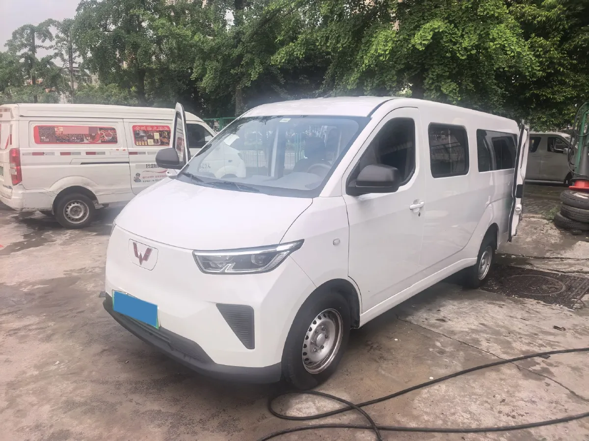 2024 WuLing YangGuang BEV 41.9KWH,autocango,china used car exporter,china ev exporter,chinese used car exporter,chinese used ev exporter