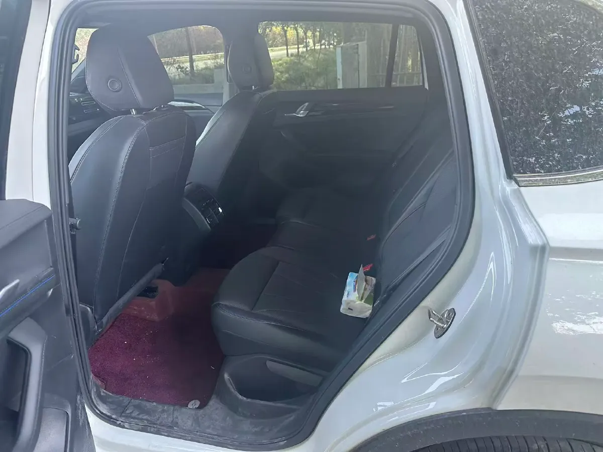 2024 Volkswagen Tiguan L 2.0T 186HP L4 7DCT,autocango,china used car exporter,china ev exporter,chinese used car exporter,chinese used ev exporter