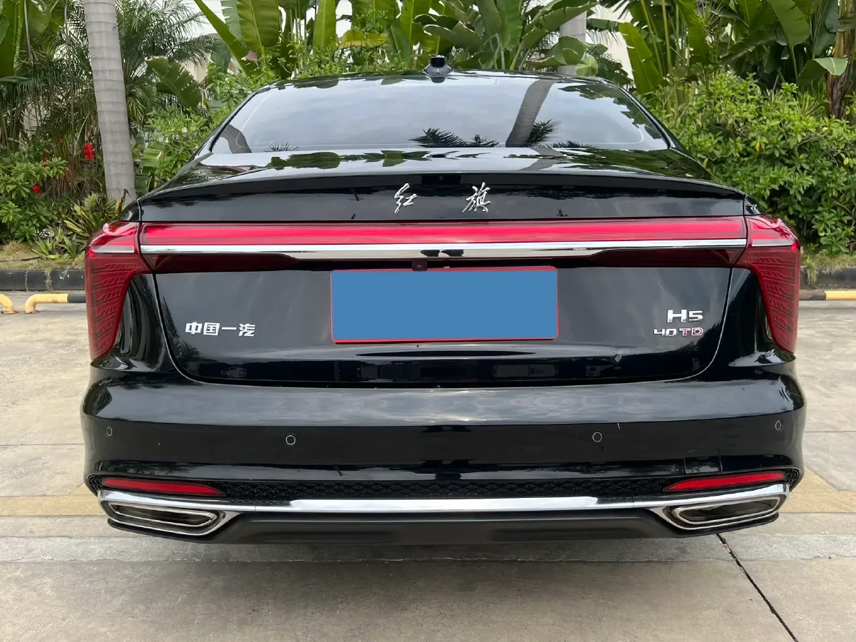 2023 HongQi H5 2.0T 224HP L4 8AT,autocango,china used car exporter,china ev exporter,chinese used car exporter,chinese used ev exporter