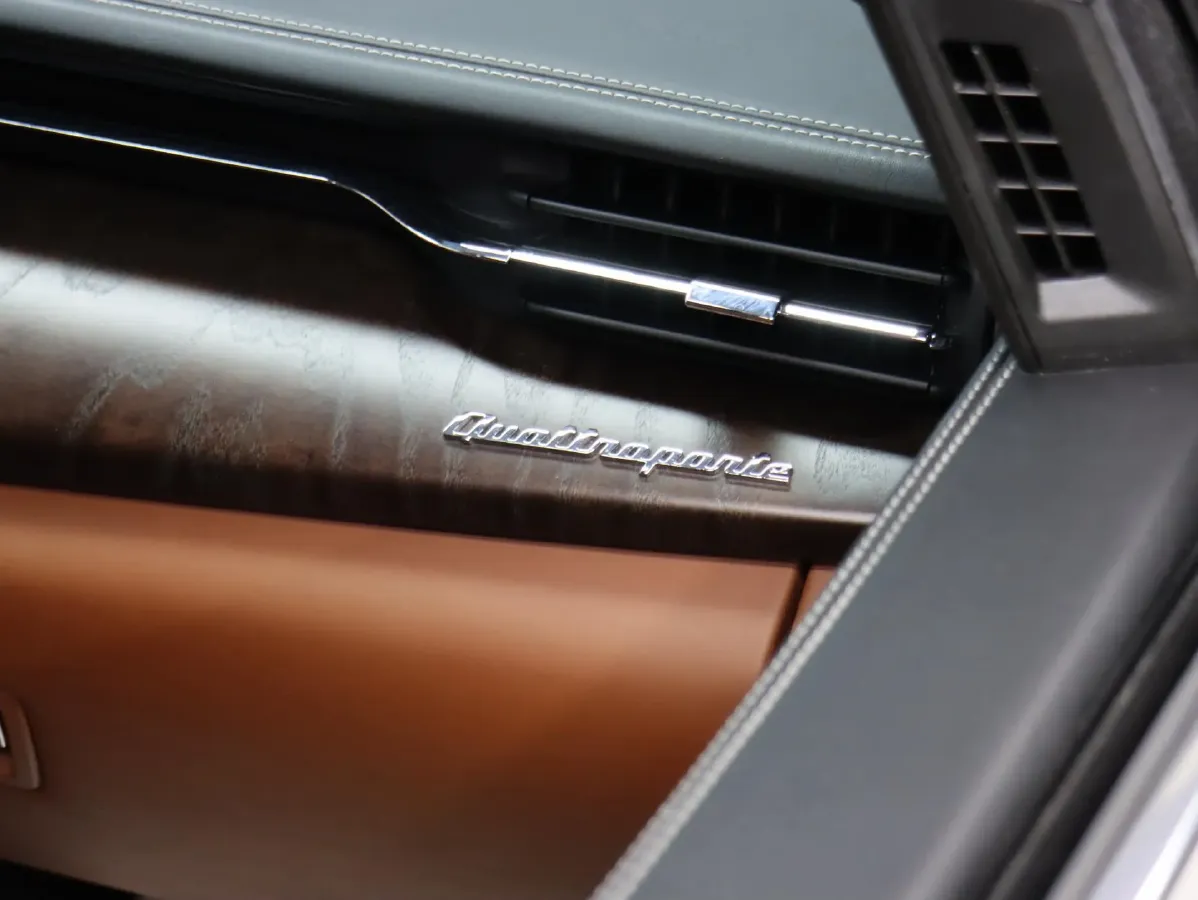 2018 Maserati Quattroporte 3.0T 430HP V6 8AT,autocango,china used car exporter,china ev exporter,chinese used car exporter,chinese used ev exporter