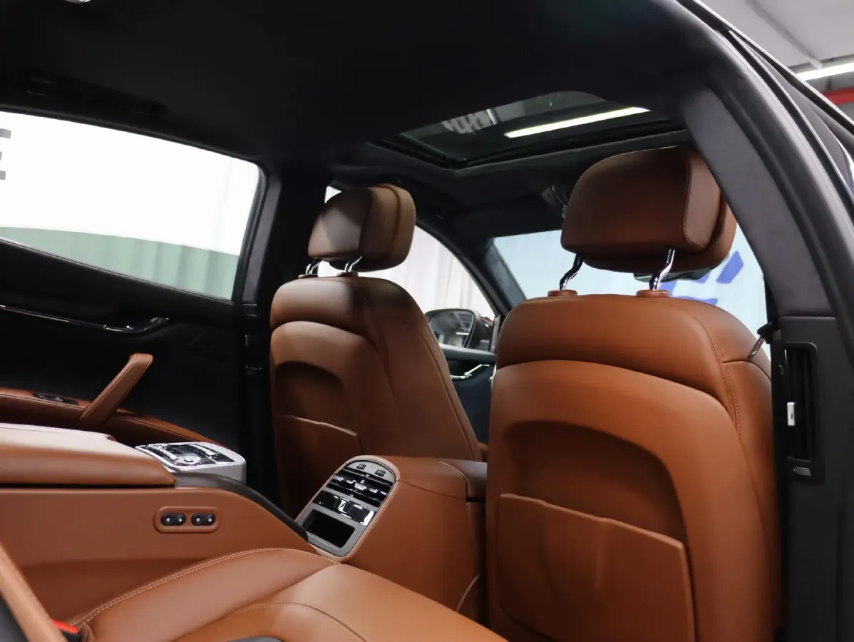 2018 Maserati Quattroporte 3.0T 430HP V6 8AT,autocango,china used car exporter,china ev exporter,chinese used car exporter,chinese used ev exporter