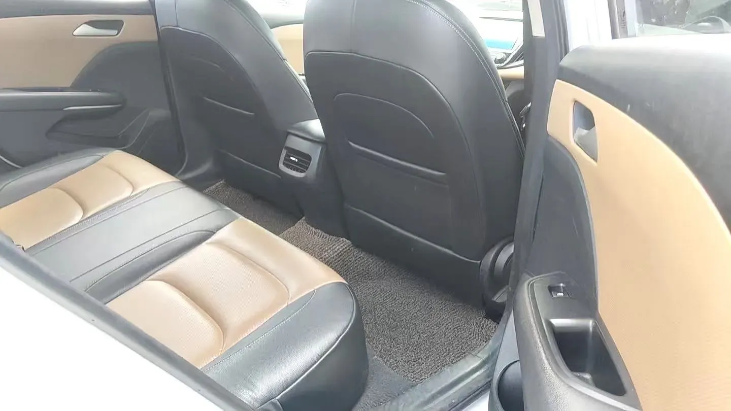 2022 Chevrolet Monza 1.5L 113HP L4 6AT,autocango,china used car exporter,china ev exporter,chinese used car exporter,chinese used ev exporter