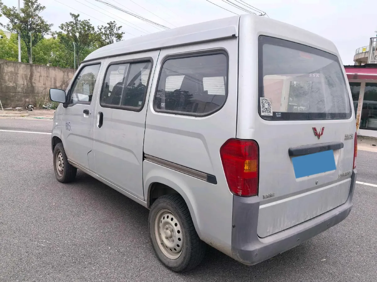 2020 WuLing ZhiGuang 1.2L 76HP L4 5MT,autocango,china used car exporter,china ev exporter,chinese used car exporter,chinese used ev exporter