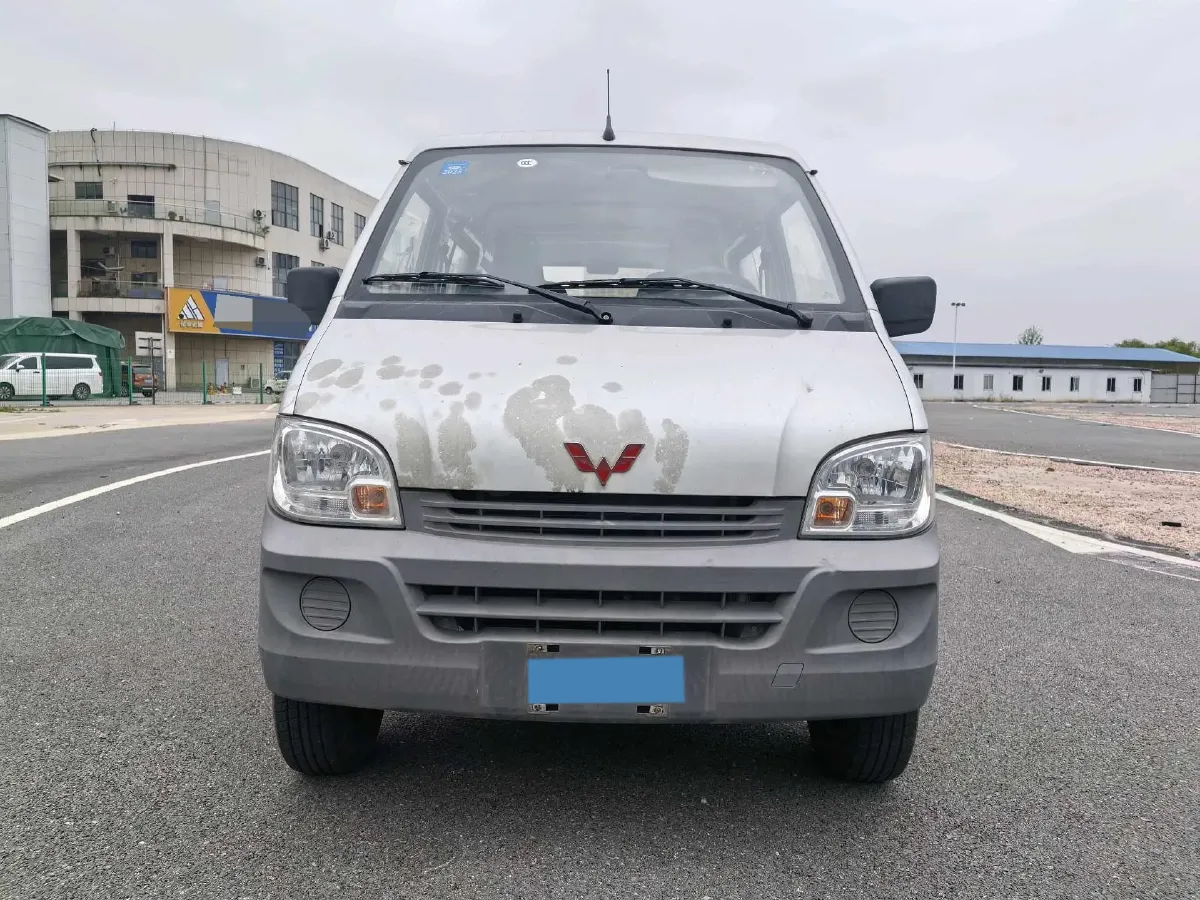 2020 WuLing ZhiGuang 1.2L 76HP L4 5MT,autocango,china used car exporter,china ev exporter,chinese used car exporter,chinese used ev exporter