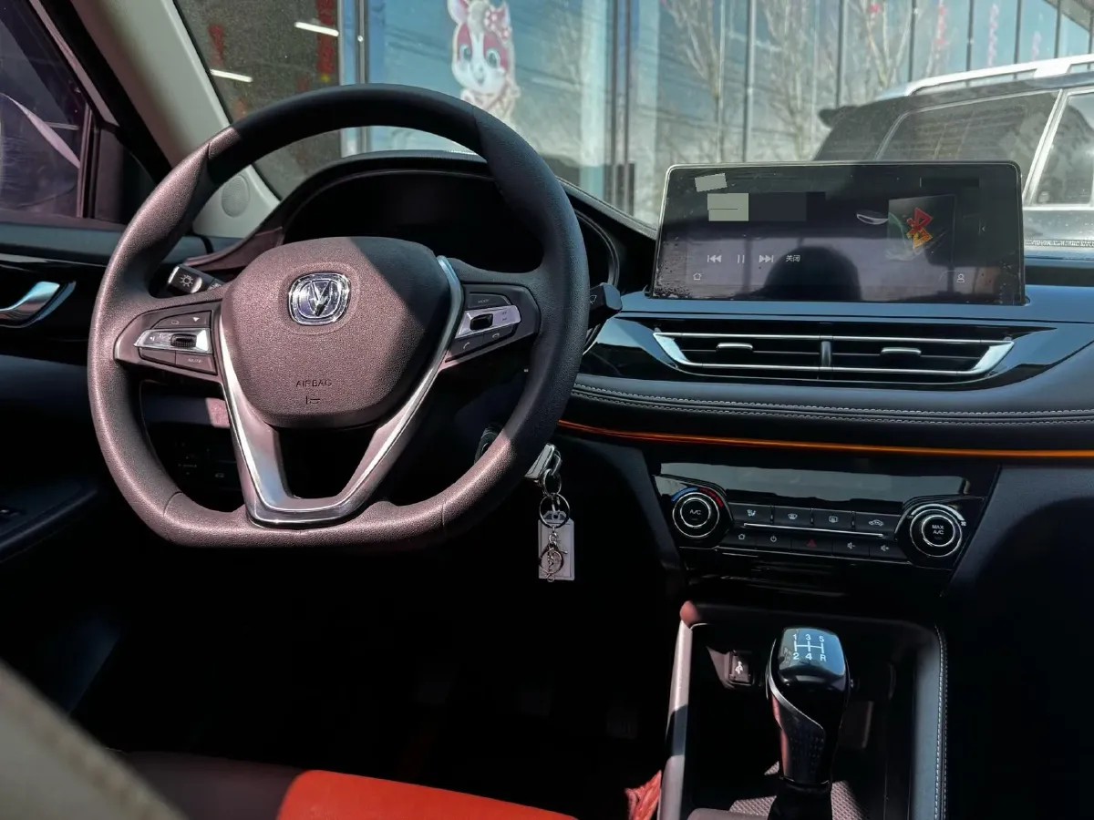 2019 ChangAn Eado DT 1.6L 125HP L4 5MT,autocango,china used car exporter,china ev exporter,chinese used car exporter,chinese used ev exporter