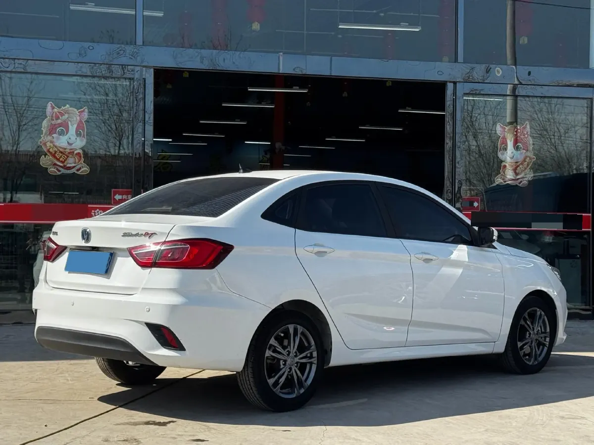 2019 ChangAn Eado DT 1.6L 125HP L4 5MT,autocango,china used car exporter,china ev exporter,chinese used car exporter,chinese used ev exporter