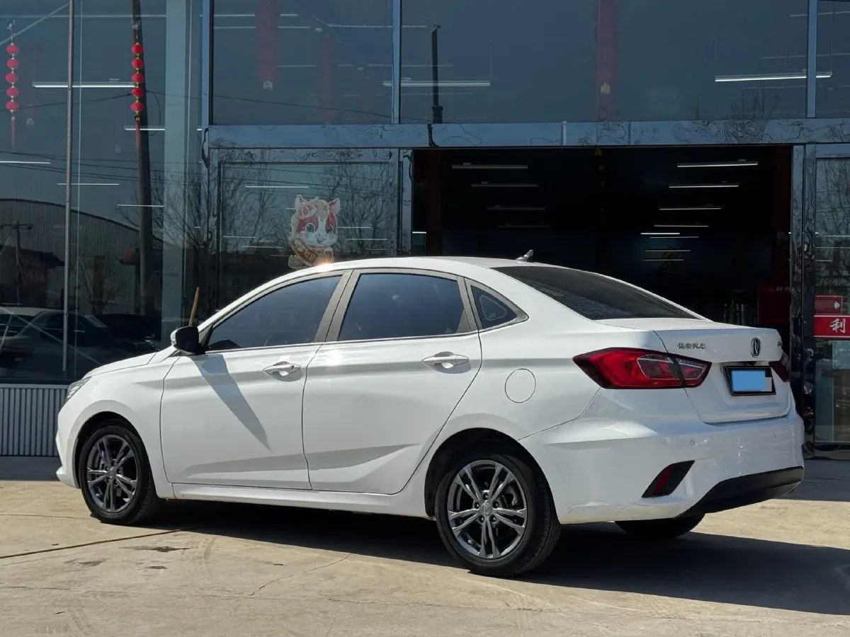 2019 ChangAn Eado DT 1.6L 125HP L4 5MT,autocango,china used car exporter,china ev exporter,chinese used car exporter,chinese used ev exporter