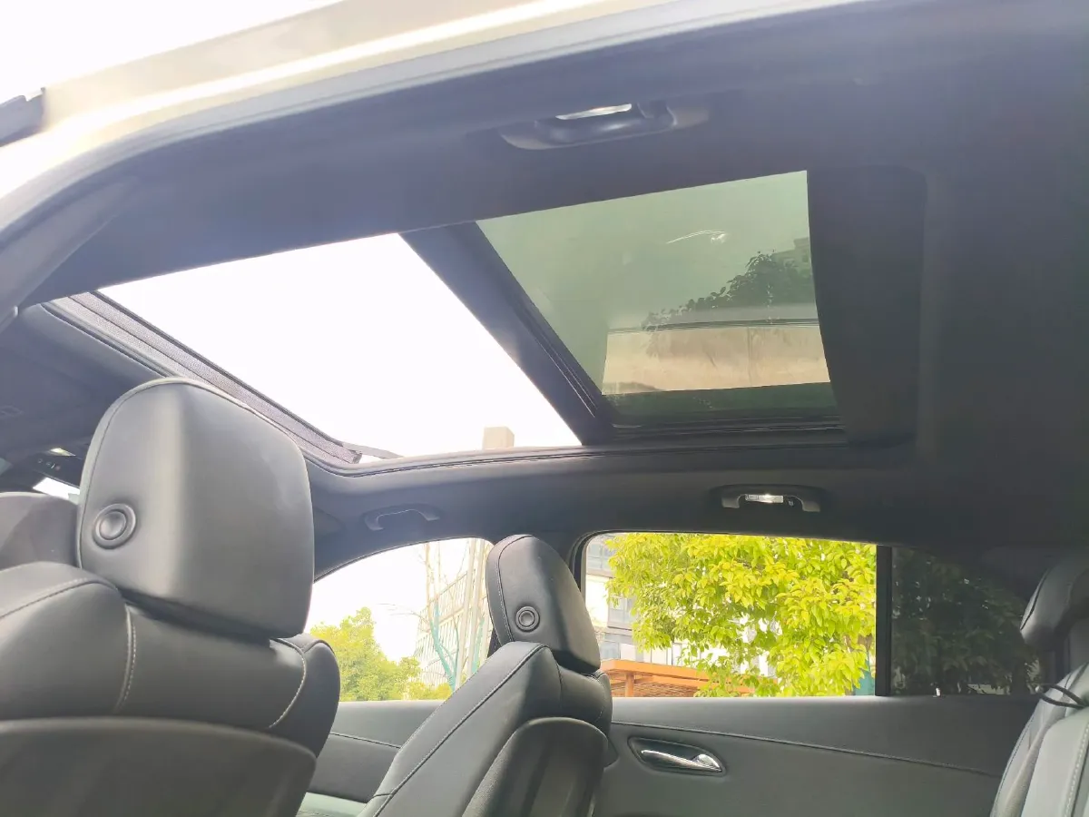 2020 Cadillac XT4 2.0T 237HP L4 9AT,autocango,china used car exporter,china ev exporter,chinese used car exporter,chinese used ev exporter