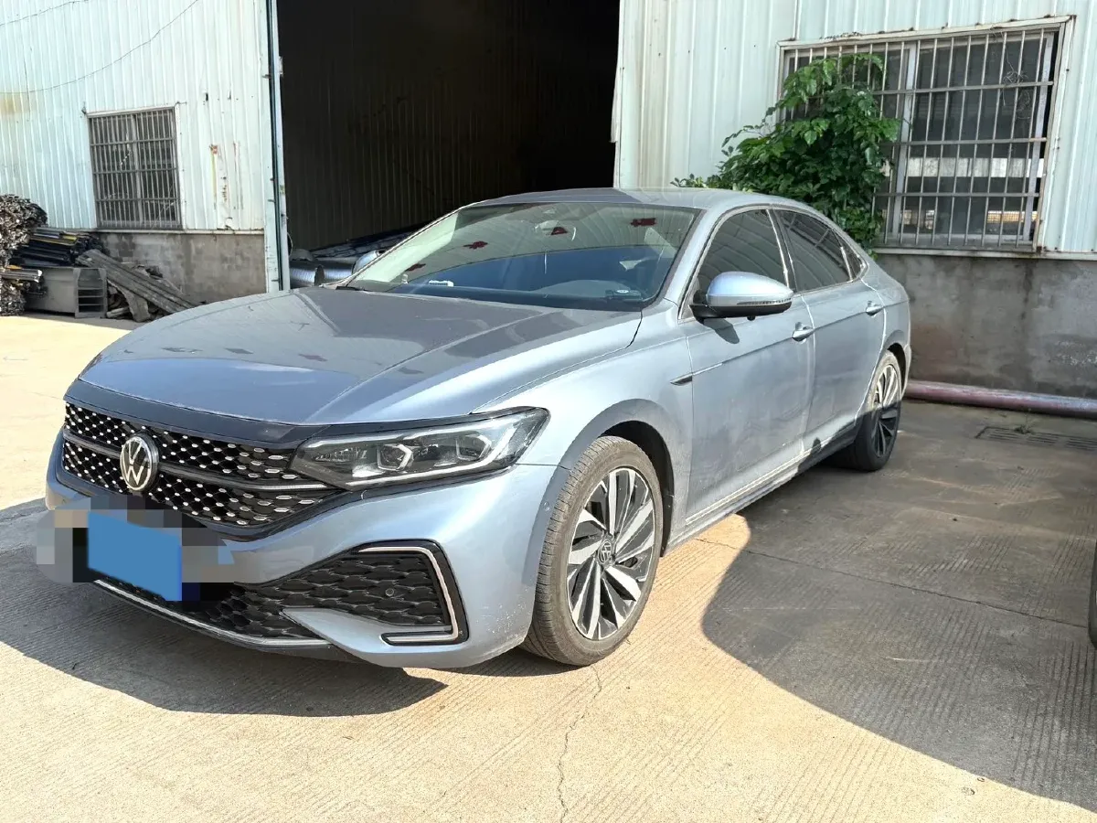 2021 Volkswagen Passat 2.0T 186HP L4 7DCT,autocango,china used car exporter,china ev exporter,chinese used car exporter,chinese used ev exporter