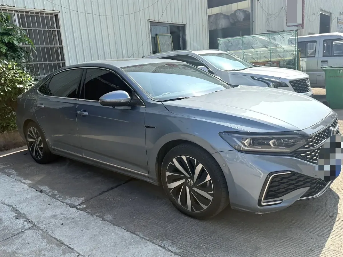2021 Volkswagen Passat 2.0T 186HP L4 7DCT,autocango,china used car exporter,china ev exporter,chinese used car exporter,chinese used ev exporter