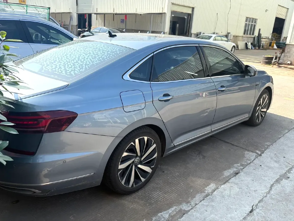 2021 Volkswagen Passat 2.0T 186HP L4 7DCT,autocango,china used car exporter,china ev exporter,chinese used car exporter,chinese used ev exporter