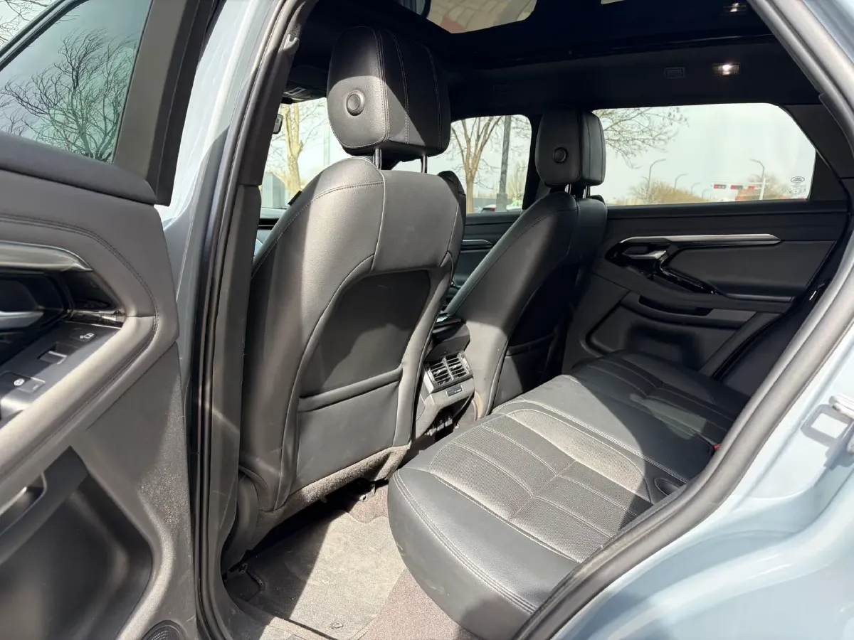 2020 Land Rover Range Rover Evoque 2.0T 249HP L4 9AT,autocango,china used car exporter,china ev exporter,chinese used car exporter,chinese used ev exporter