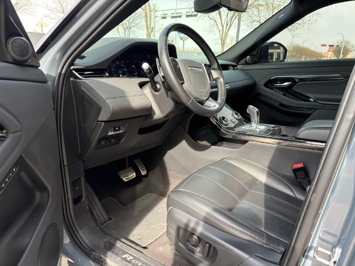 2020 Land Rover Range Rover Evoque 2.0T 249HP L4 9AT,autocango,china used car exporter,china ev exporter,chinese used car exporter,chinese used ev exporter