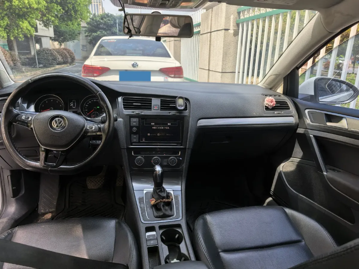 2019 Volkswagen Golf 1.2T 116HP L4 7DCT,autocango,china used car exporter,china ev exporter,chinese used car exporter,chinese used ev exporter