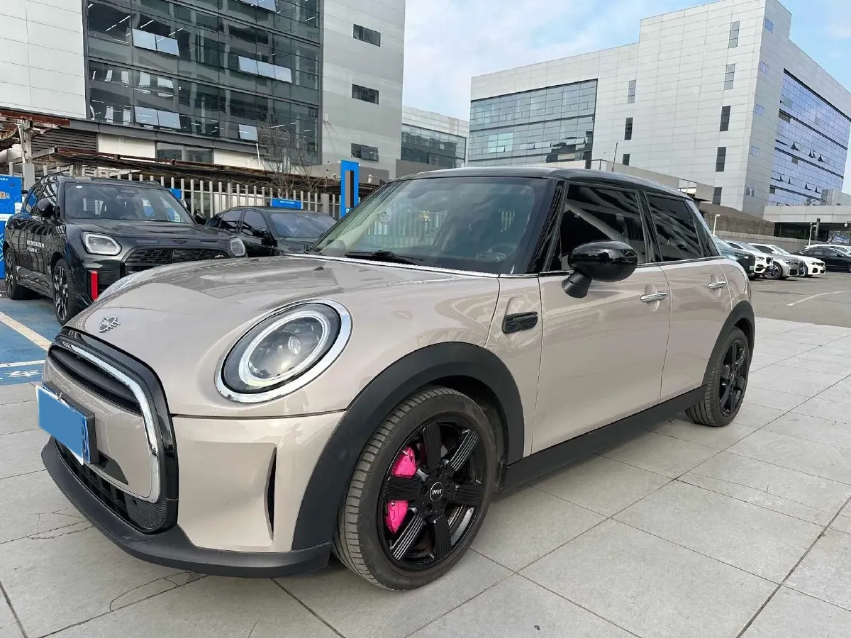 2023 MINI MINI 1.5T 136HP L3 7DCT,autocango,china used car exporter,china ev exporter,chinese used car exporter,chinese used ev exporter