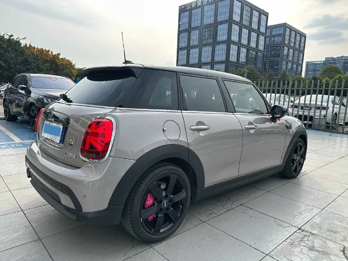 2023 MINI MINI 1.5T 136HP L3 7DCT,autocango,china used car exporter,china ev exporter,chinese used car exporter,chinese used ev exporter