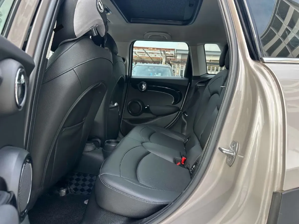 2023 MINI MINI 1.5T 136HP L3 7DCT,autocango,china used car exporter,china ev exporter,chinese used car exporter,chinese used ev exporter