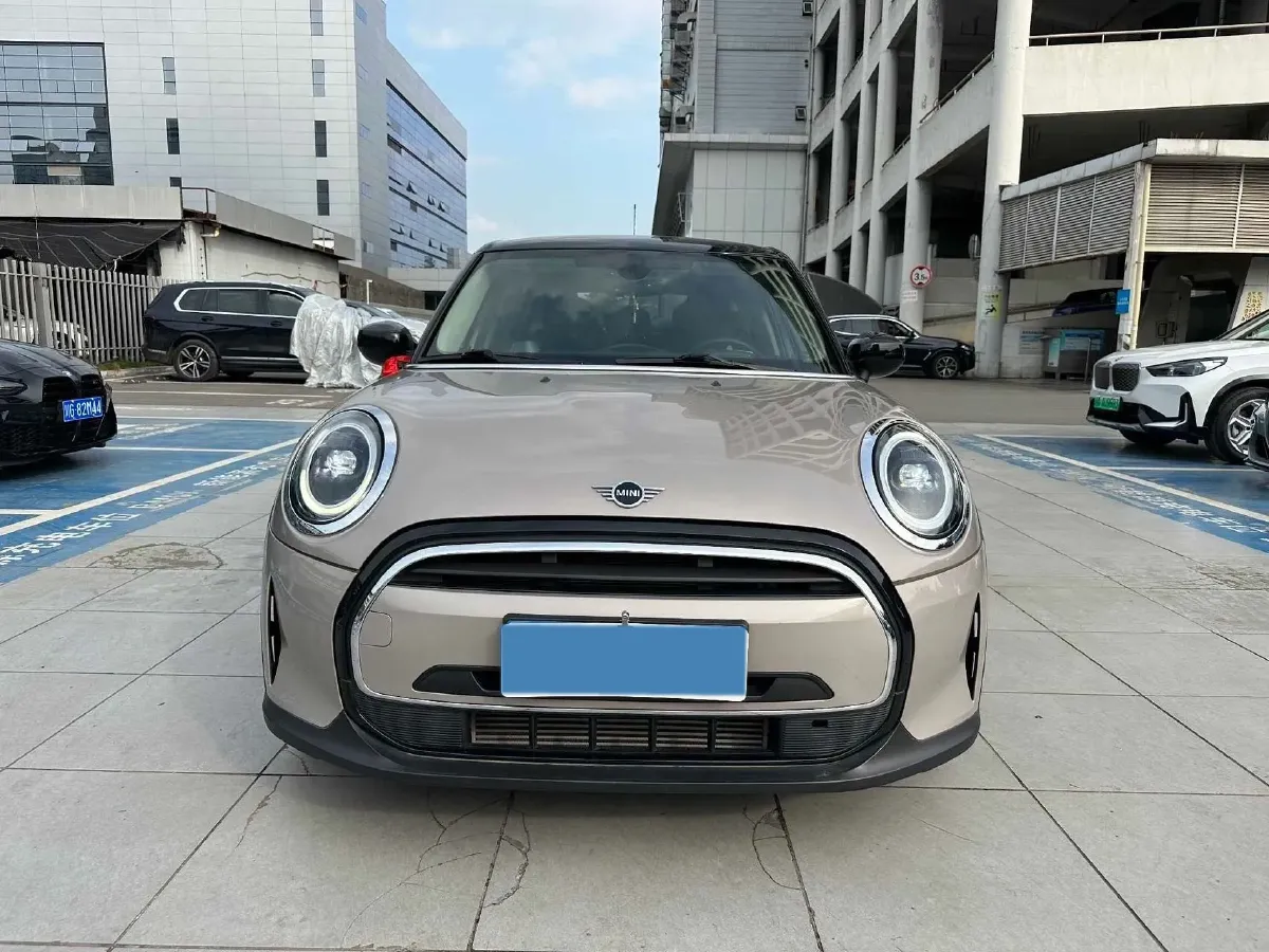 2023 MINI MINI 1.5T 136HP L3 7DCT,autocango,china used car exporter,china ev exporter,chinese used car exporter,chinese used ev exporter