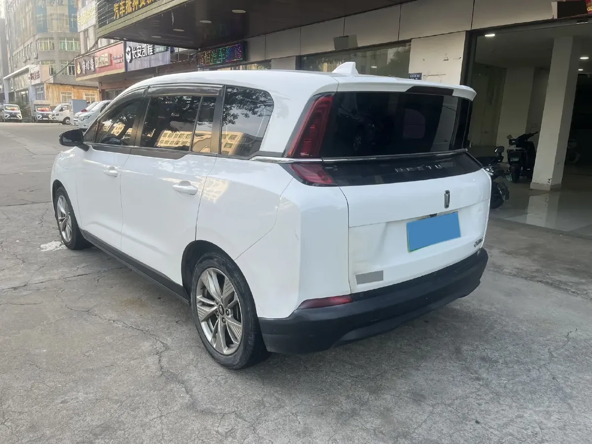 2022 JMC YuHu 7 2.0T 141HP L4 8AT,autocango,china used car exporter,china ev exporter,chinese used car exporter,chinese used ev exporter