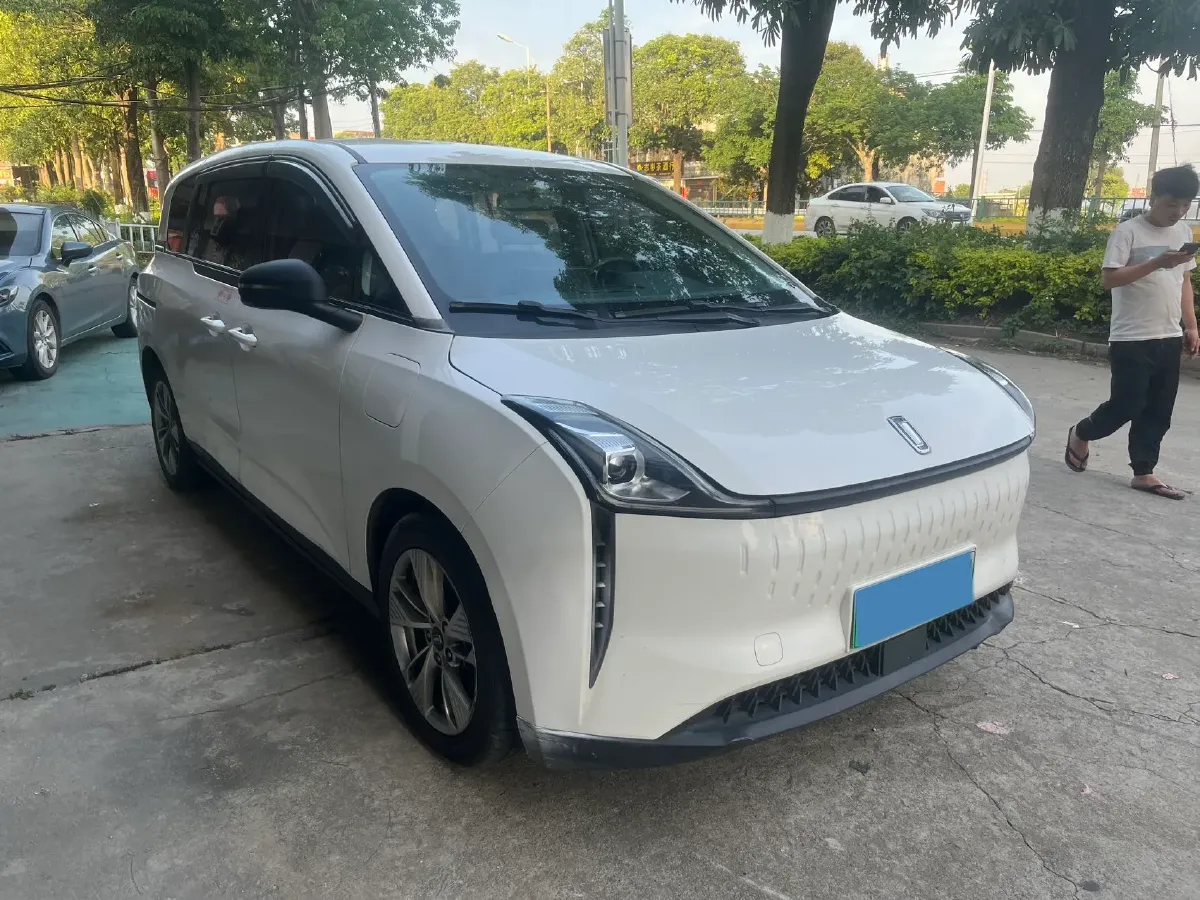 2022 JMC YuHu 7 2.0T 141HP L4 8AT,autocango,china used car exporter,china ev exporter,chinese used car exporter,chinese used ev exporter