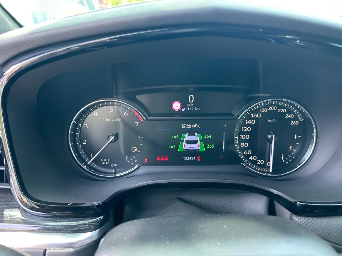 2020 Cadillac XT5 2.0T 241HP L4 9AT,autocango,china used car exporter,china ev exporter,chinese used car exporter,chinese used ev exporter