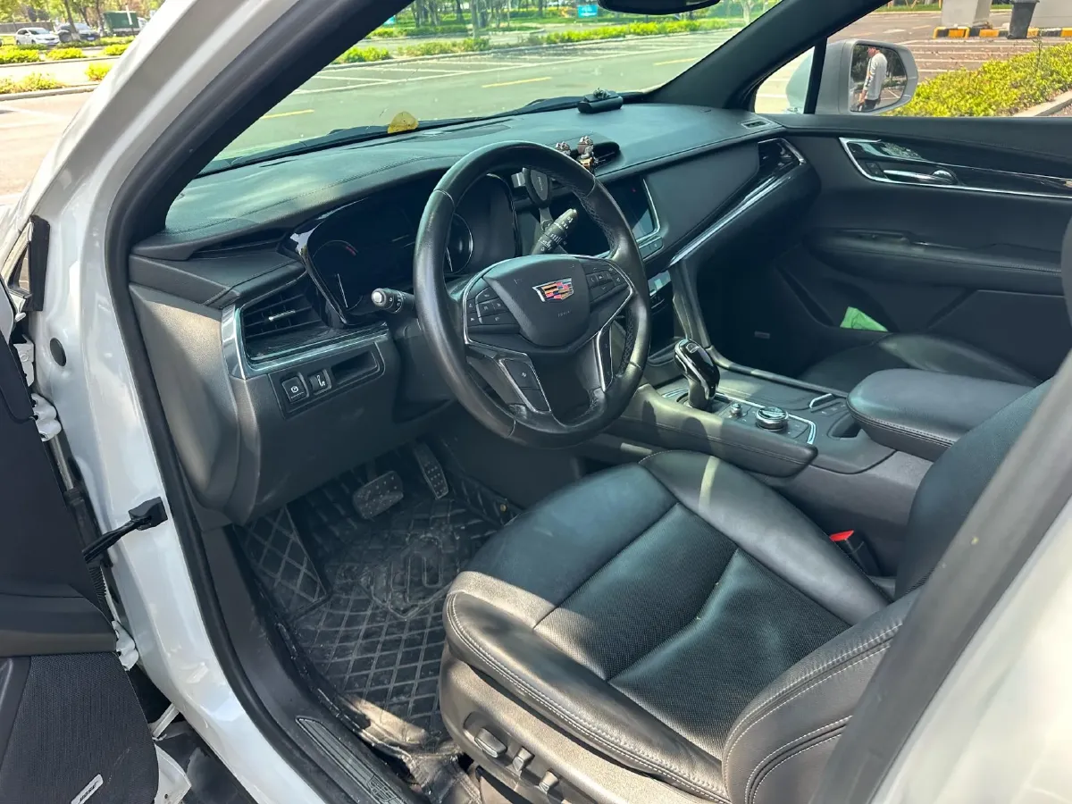 2020 Cadillac XT5 2.0T 241HP L4 9AT,autocango,china used car exporter,china ev exporter,chinese used car exporter,chinese used ev exporter