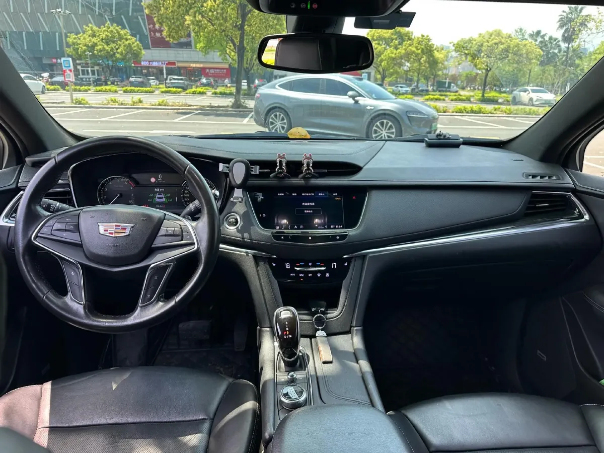 2020 Cadillac XT5 2.0T 241HP L4 9AT,autocango,china used car exporter,china ev exporter,chinese used car exporter,chinese used ev exporter