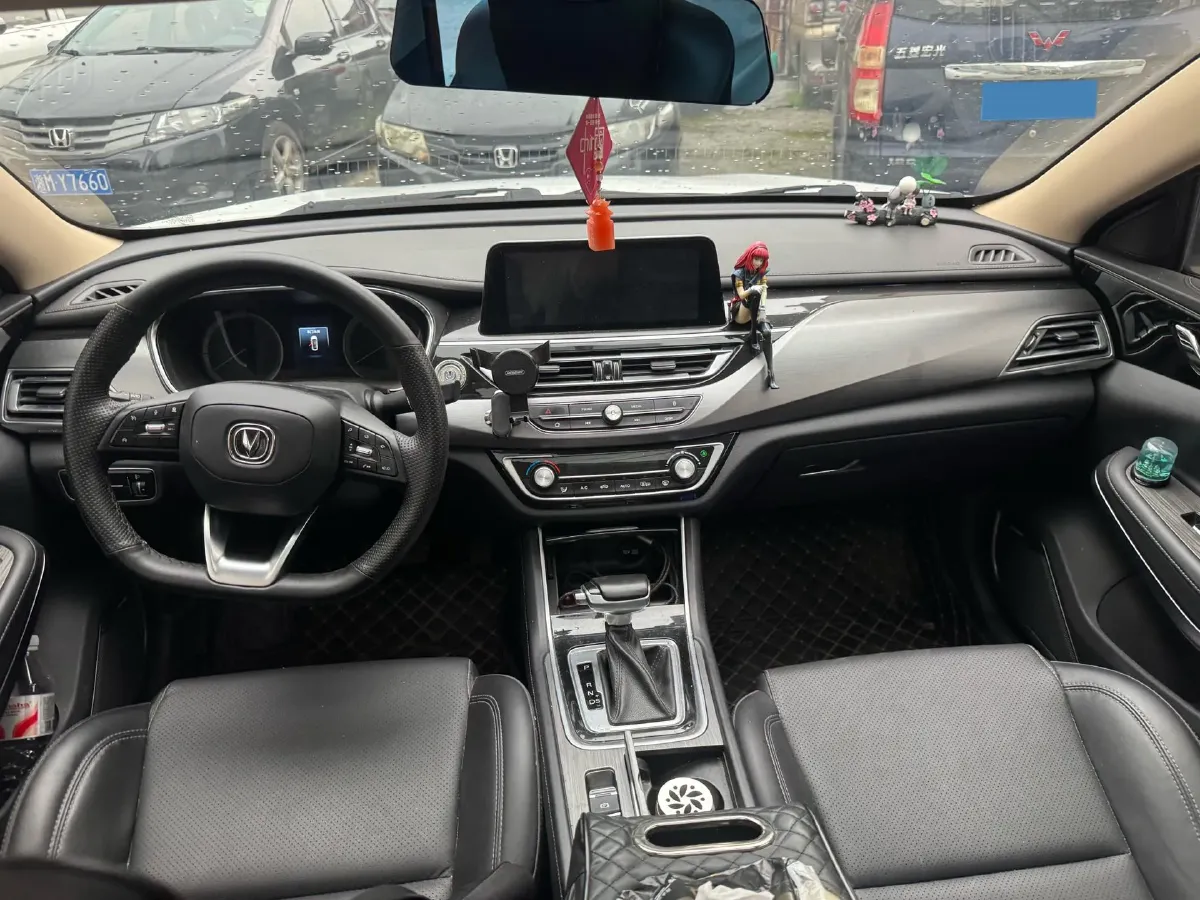 2021 ChangAn Raeton CC 1.5T 180HP L4 7DCT,autocango,china used car exporter,china ev exporter,chinese used car exporter,chinese used ev exporter