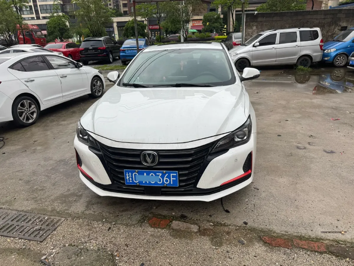 2021 ChangAn Raeton CC 1.5T 180HP L4 7DCT,autocango,china used car exporter,china ev exporter,chinese used car exporter,chinese used ev exporter