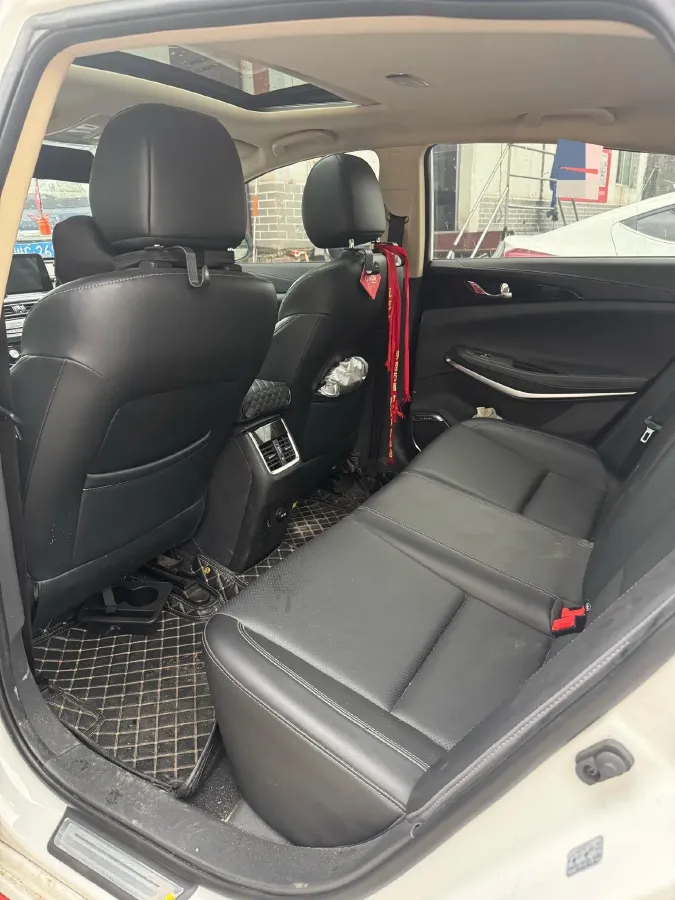 2021 ChangAn Raeton CC 1.5T 180HP L4 7DCT,autocango,china used car exporter,china ev exporter,chinese used car exporter,chinese used ev exporter