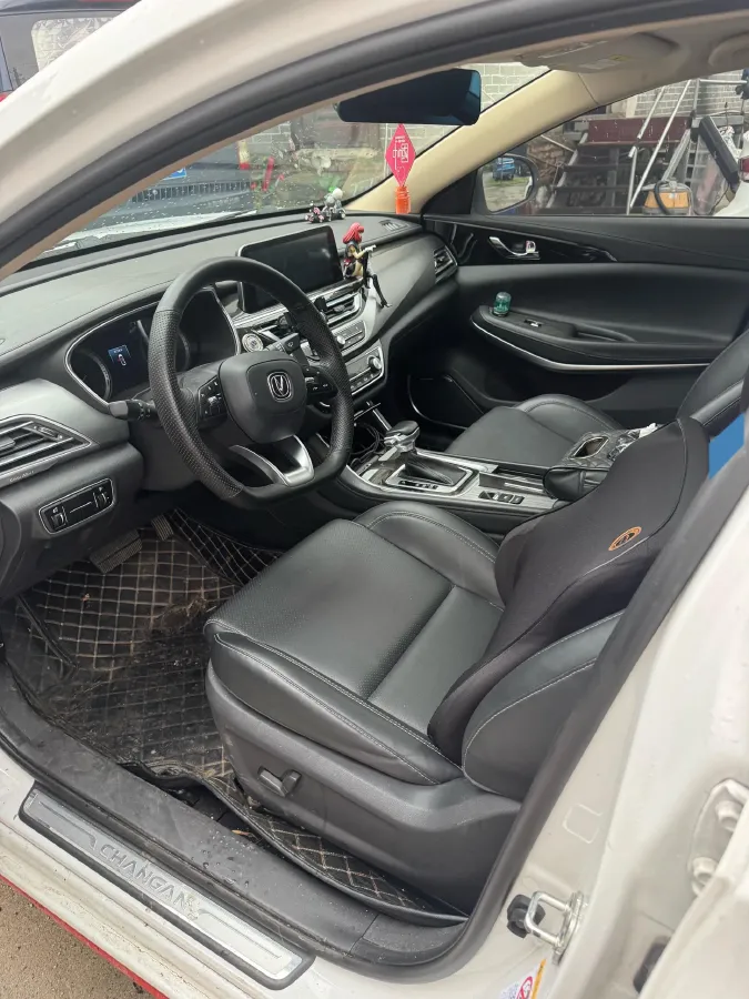 2021 ChangAn Raeton CC 1.5T 180HP L4 7DCT,autocango,china used car exporter,china ev exporter,chinese used car exporter,chinese used ev exporter