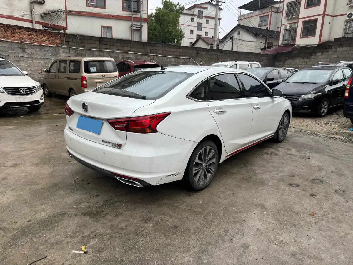 2021 ChangAn Raeton CC 1.5T 180HP L4 7DCT,autocango,china used car exporter,china ev exporter,chinese used car exporter,chinese used ev exporter
