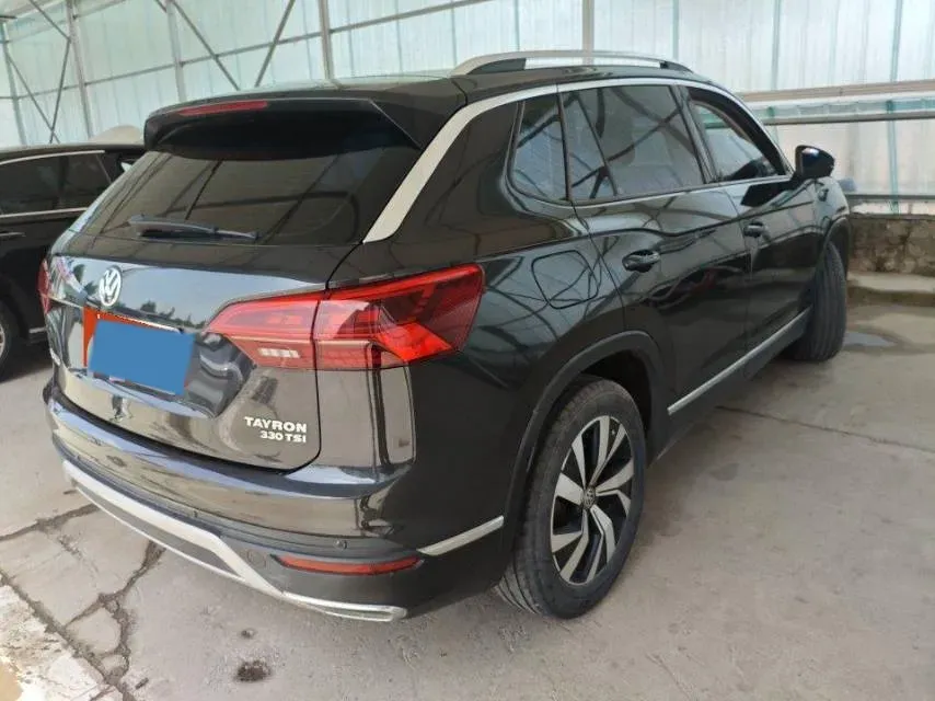 2019 Jeep Cherokee 2.0T 234HP L4 9AT,autocango,china used car exporter,china ev exporter,chinese used car exporter,chinese used ev exporter