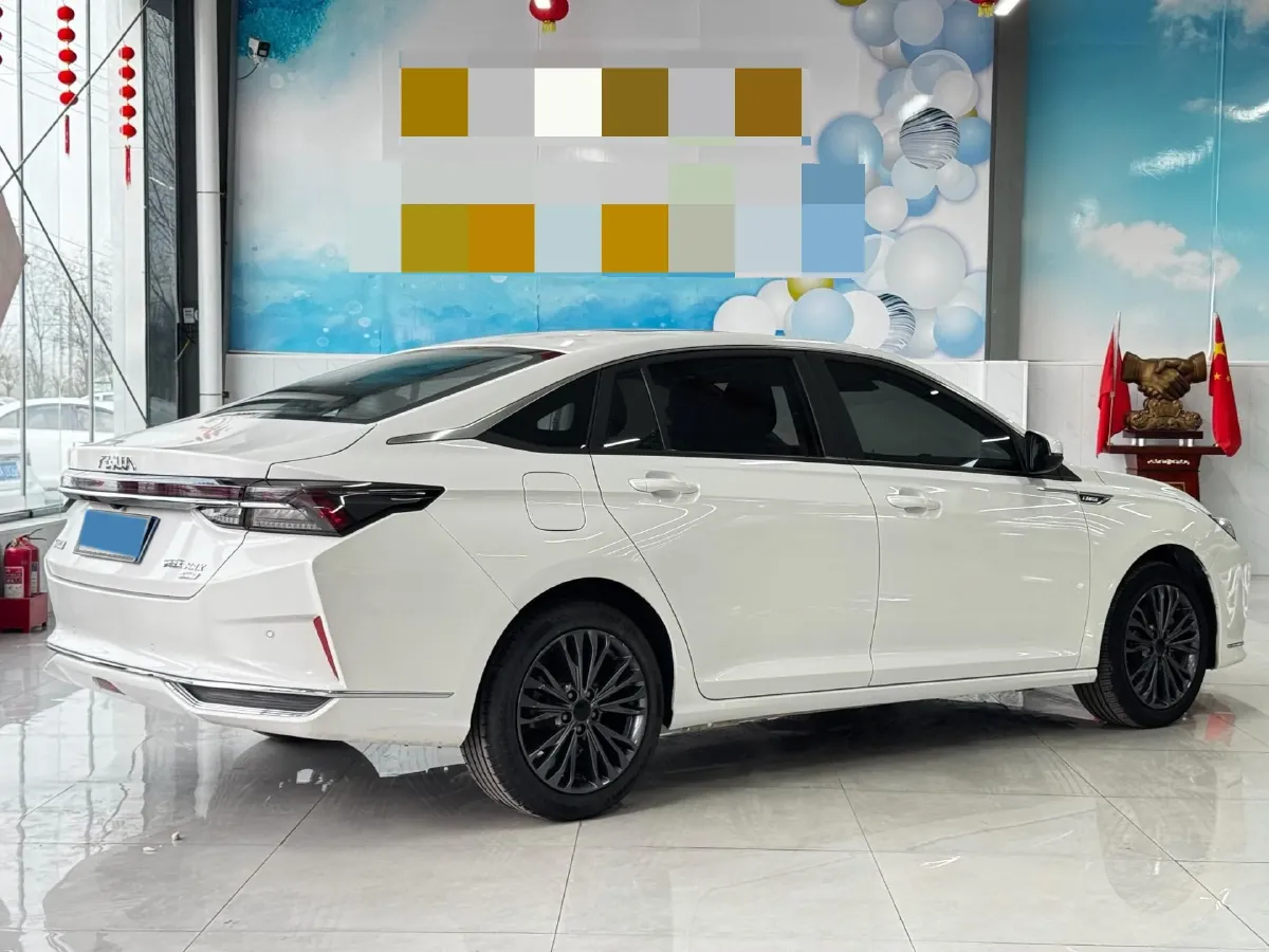 2021 DongFeng Aeolus YiXuan MAX 1.5T 190HP L4 7DCT,autocango,china used car exporter,china ev exporter,chinese used car exporter,chinese used ev exporter
