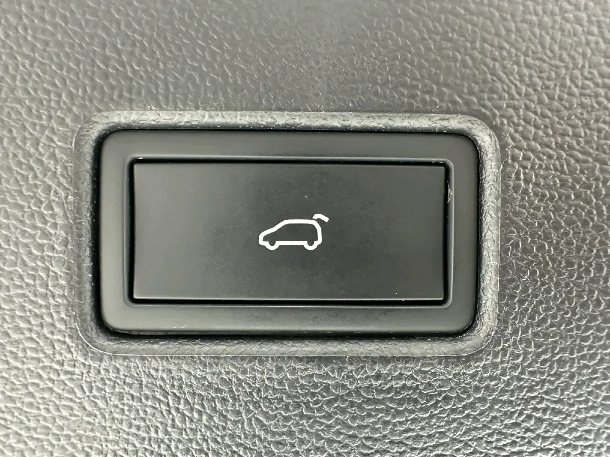 2021 Volkswagen T-Roc 1.4T 150HP L4 7DCT,autocango,china used car exporter,china ev exporter,chinese used car exporter,chinese used ev exporter