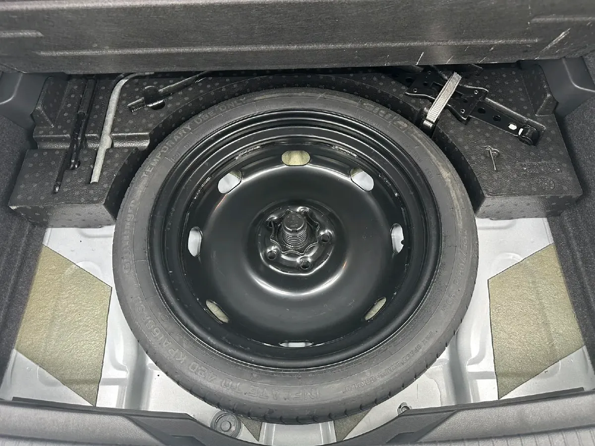 2021 Volkswagen T-Roc 1.4T 150HP L4 7DCT,autocango,china used car exporter,china ev exporter,chinese used car exporter,chinese used ev exporter