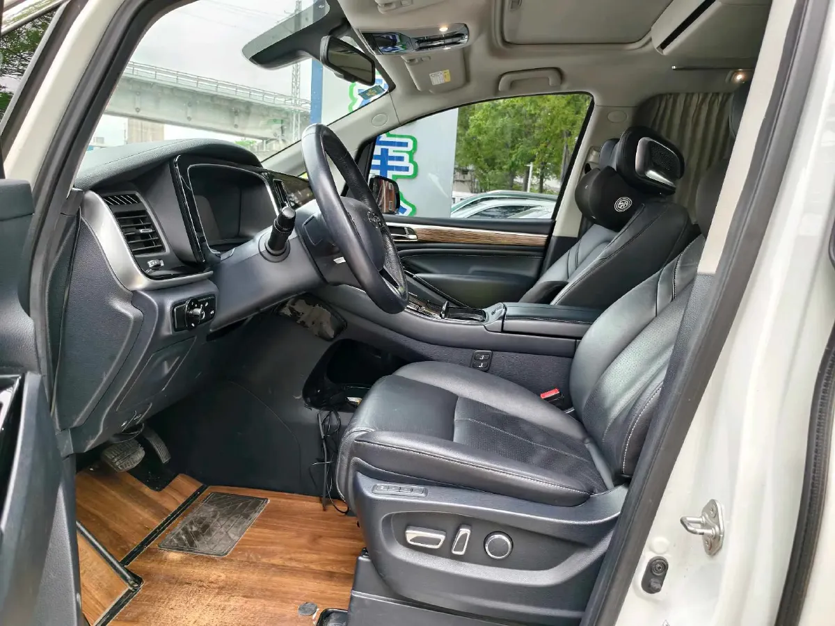 2021 GAC Trumpchi M8 2.0T 252HP L4 8AT,autocango,china used car exporter,china ev exporter,chinese used car exporter,chinese used ev exporter