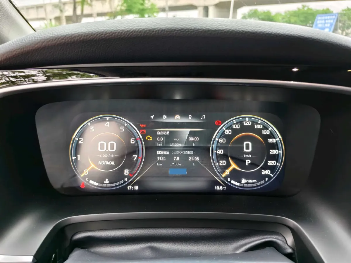 2021 GAC Trumpchi M8 2.0T 252HP L4 8AT,autocango,china used car exporter,china ev exporter,chinese used car exporter,chinese used ev exporter