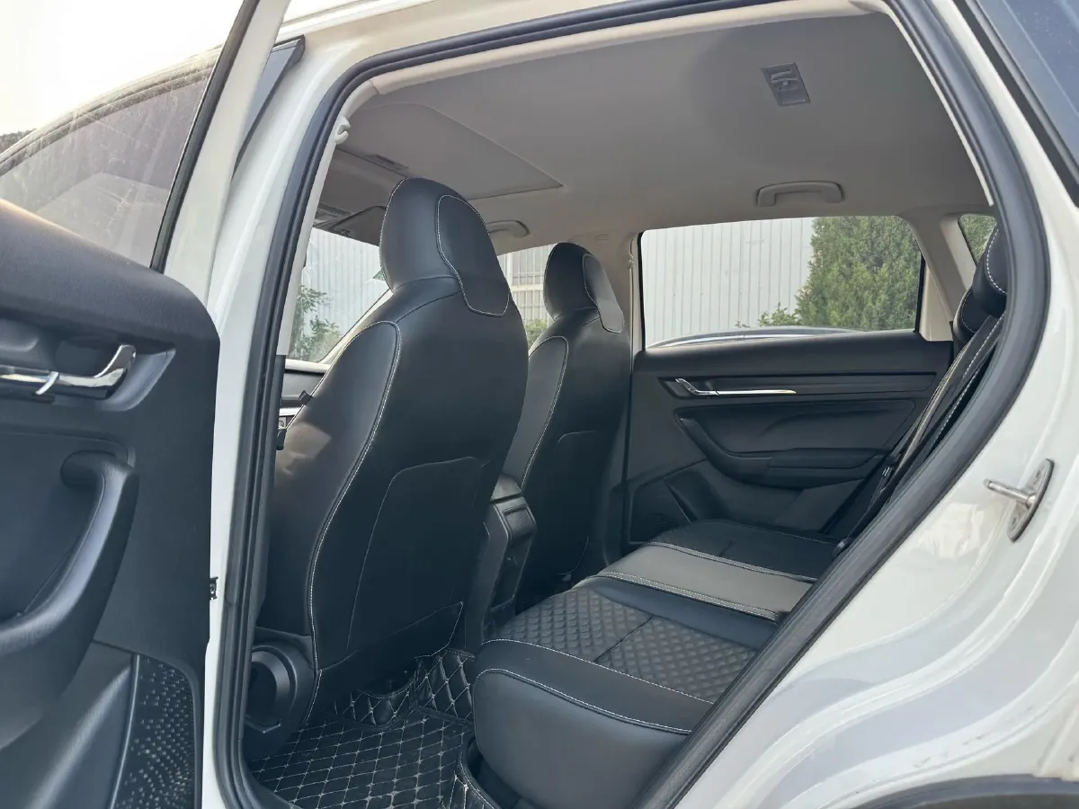 2020 Skoda Kamiq 1.5L 112HP L4 6AT,autocango,china used car exporter,china ev exporter,chinese used car exporter,chinese used ev exporter