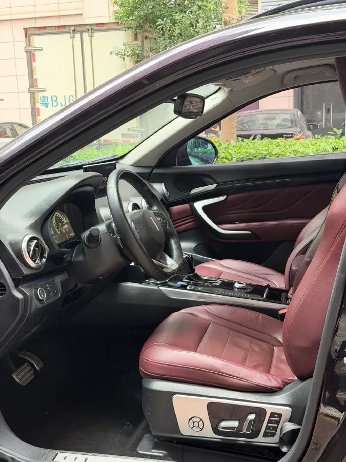 2017 WEY VV7 2.0T 234HP L4 7DCT,autocango,china used car exporter,china ev exporter,chinese used car exporter,chinese used ev exporter