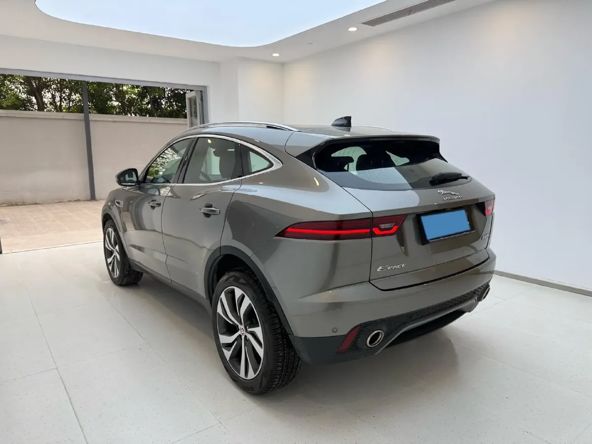 2024 Jaguar E-PACE 1.5T 200HP L3 8AT,autocango,china used car exporter,china ev exporter,chinese used car exporter,chinese used ev exporter