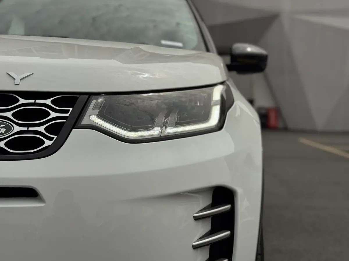 2023 Land Rover Discovery Sport 2.0T 249HP L4 9AT,autocango,china used car exporter,china ev exporter,chinese used car exporter,chinese used ev exporter