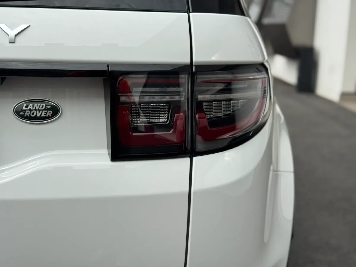 2023 Land Rover Discovery Sport 2.0T 249HP L4 9AT,autocango,china used car exporter,china ev exporter,chinese used car exporter,chinese used ev exporter