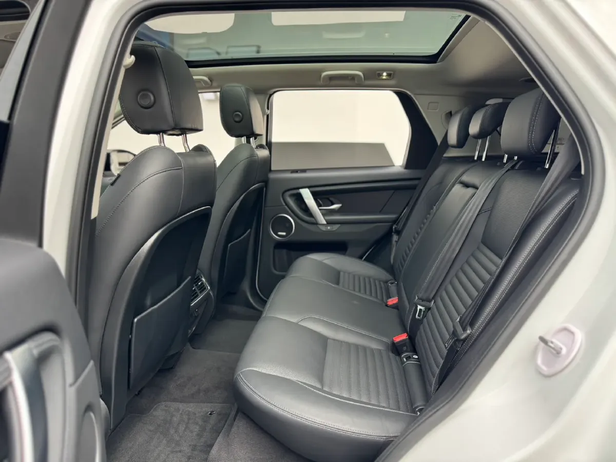 2023 Land Rover Discovery Sport 2.0T 249HP L4 9AT,autocango,china used car exporter,china ev exporter,chinese used car exporter,chinese used ev exporter